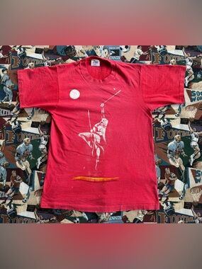 Vintage 90s Men’s Native American Red Graphic T-shirt